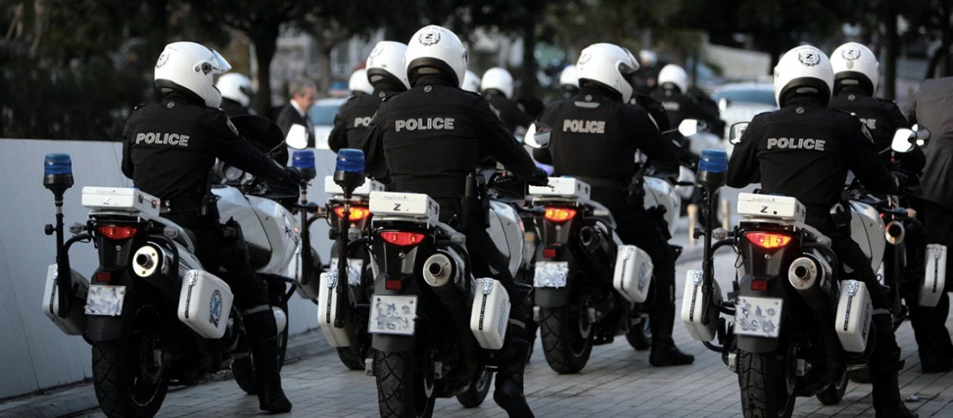Ομάδα Δράσης: Από σήμερα ο αριθμός στο κράνος και η κάμερα στη στολή των αστυνομικών (βίντεο)